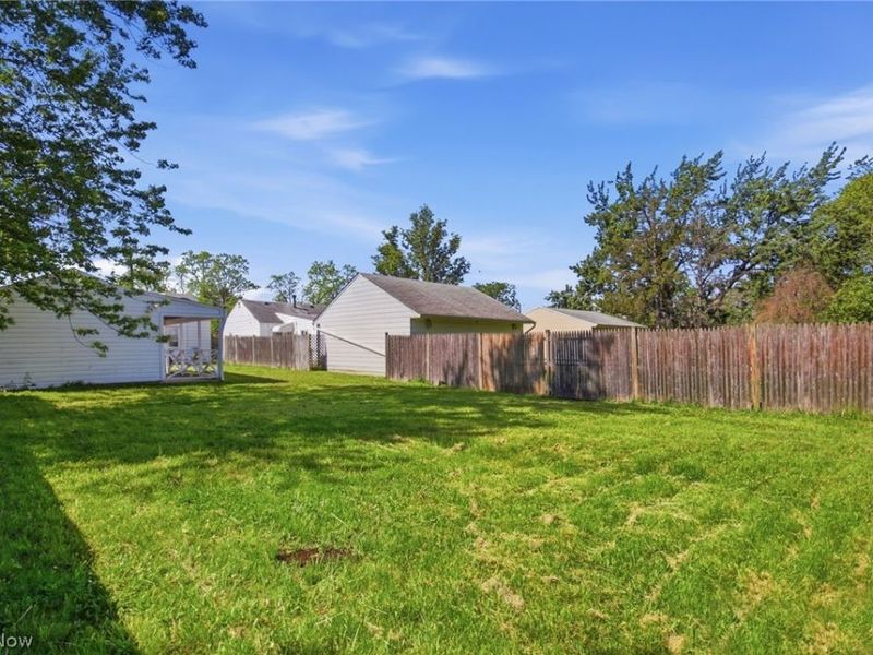 12808 Longmead Avenue, Cleveland, OH 44135 Photo 24
