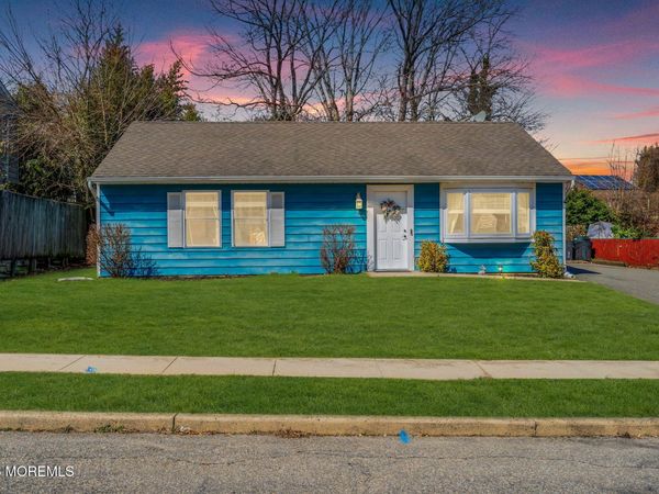 22 Longboat Avenue, Barnegat, NJ 08005