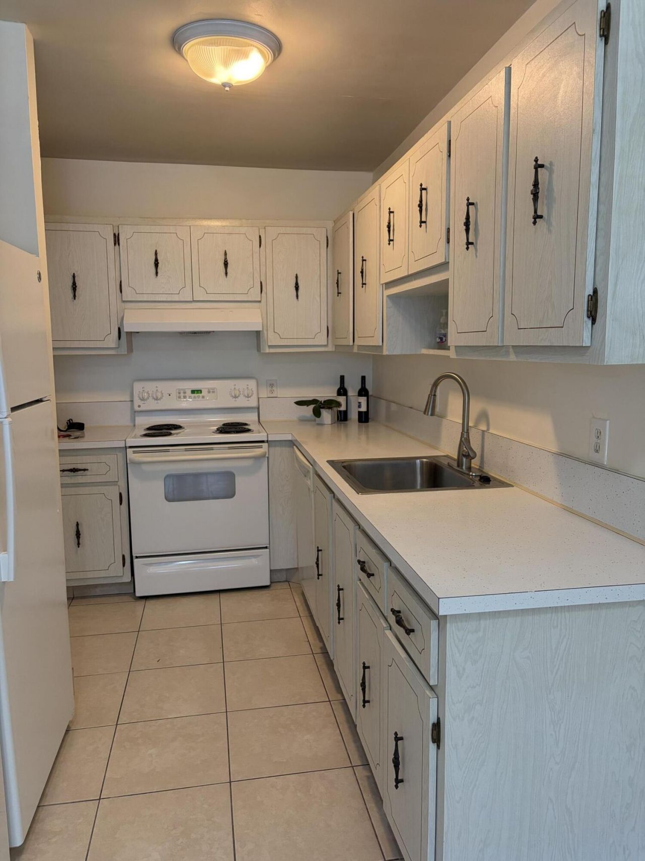 2520 Black Olive Boulevard, Unit 203, Delray Beach, FL 33445 Photo
