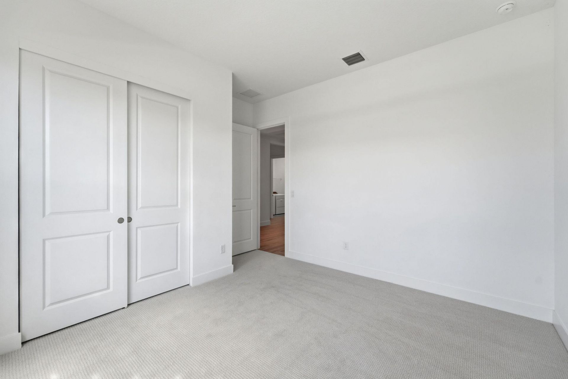 6883 68th Square, Vero Beach, FL 32967 Photo