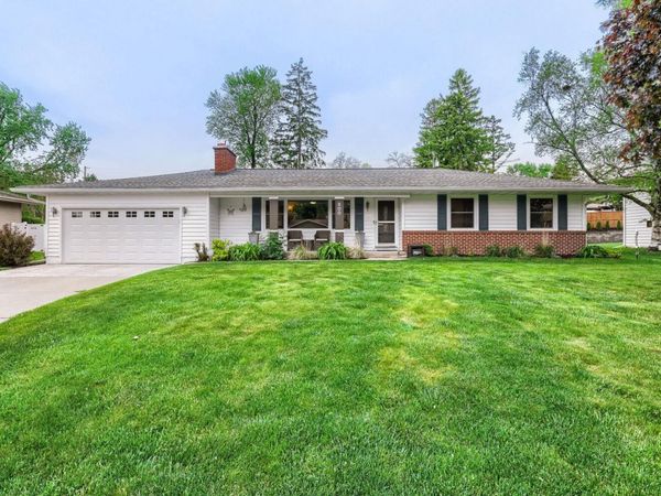 500 Sumter Avenue S, Golden Valley, MN 55426