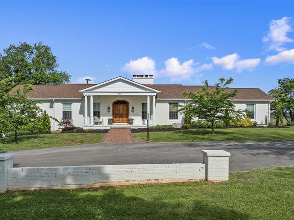 9811 Nashville Road , Bowling Green, KY 42101