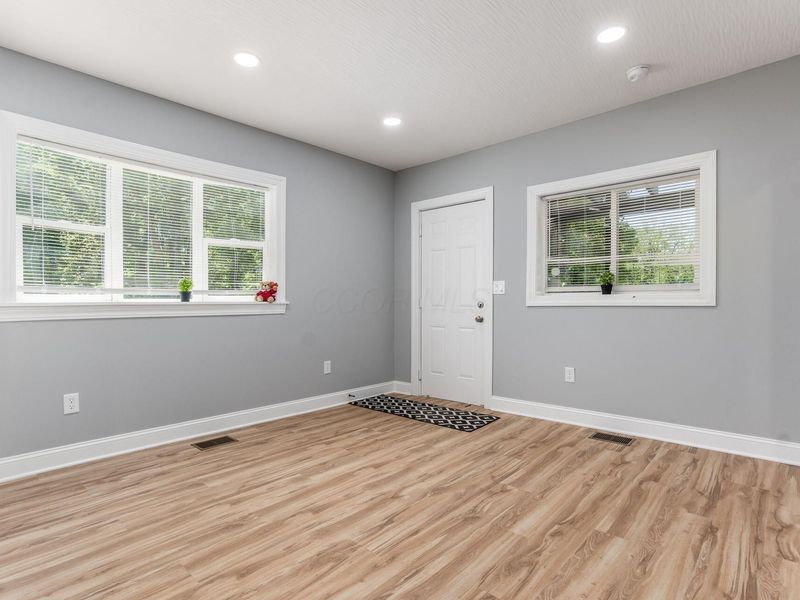 2108 Paul Drive , Columbus, OH 43211 Photo 16