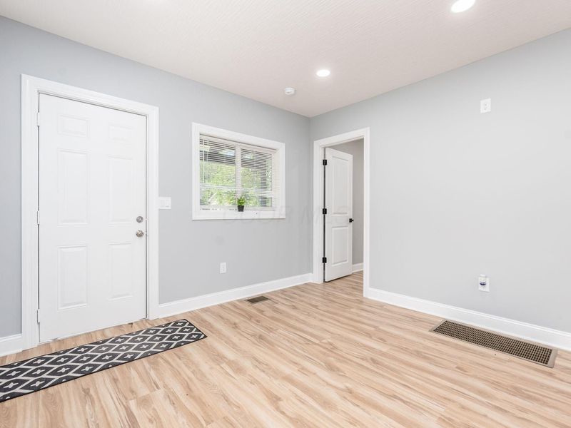 2108 Paul Drive , Columbus, OH 43211 Photo 17