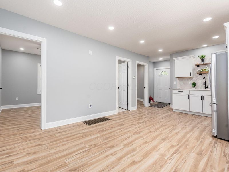 2108 Paul Drive , Columbus, OH 43211 Photo 18