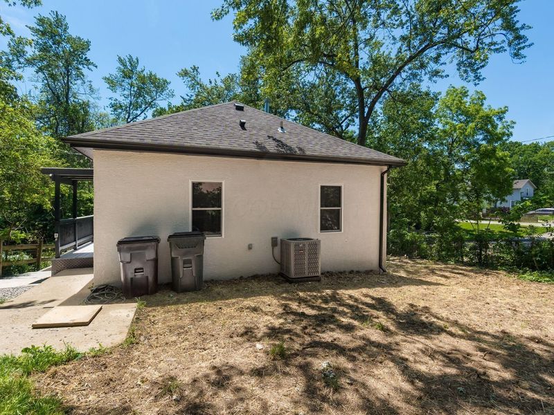 2108 Paul Drive , Columbus, OH 43211 Photo 32