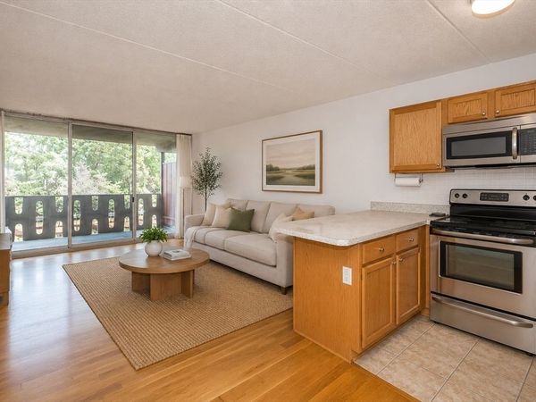 200 Swanton St, Unit 222, Winchester, MA 01890