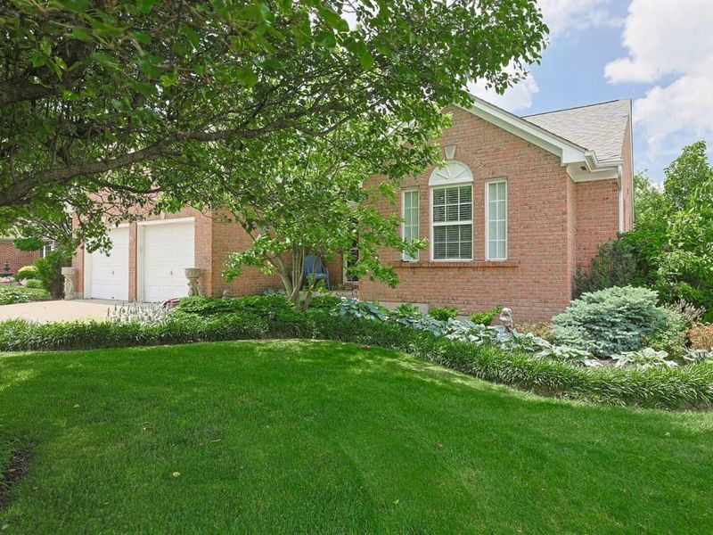 7401 Thunder Ridge Drive, Florence, KY 41042 Photo 2