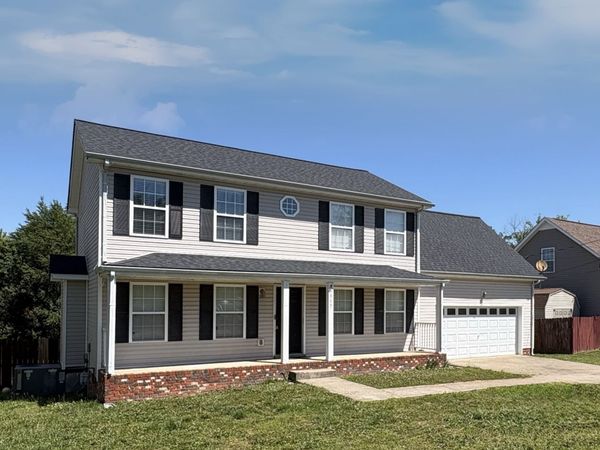 1317 Sunfield Dr , Clarksville, TN 37042