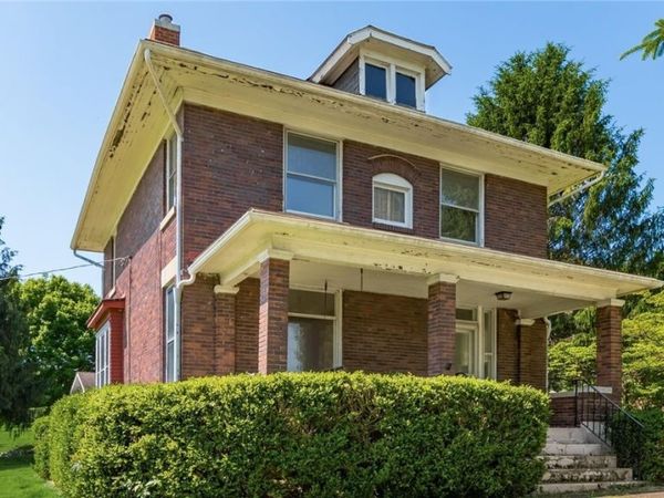 2800 East Pike , Zanesville, OH 43701