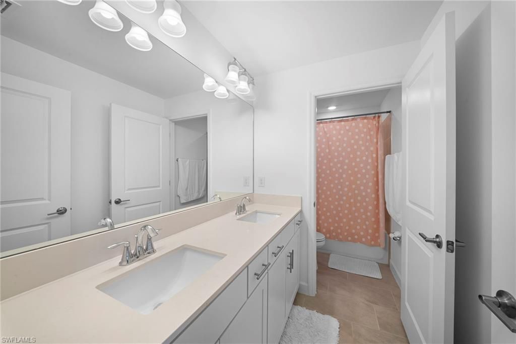18335 Ridgeline Dr, Estero, FL 33928 Photo