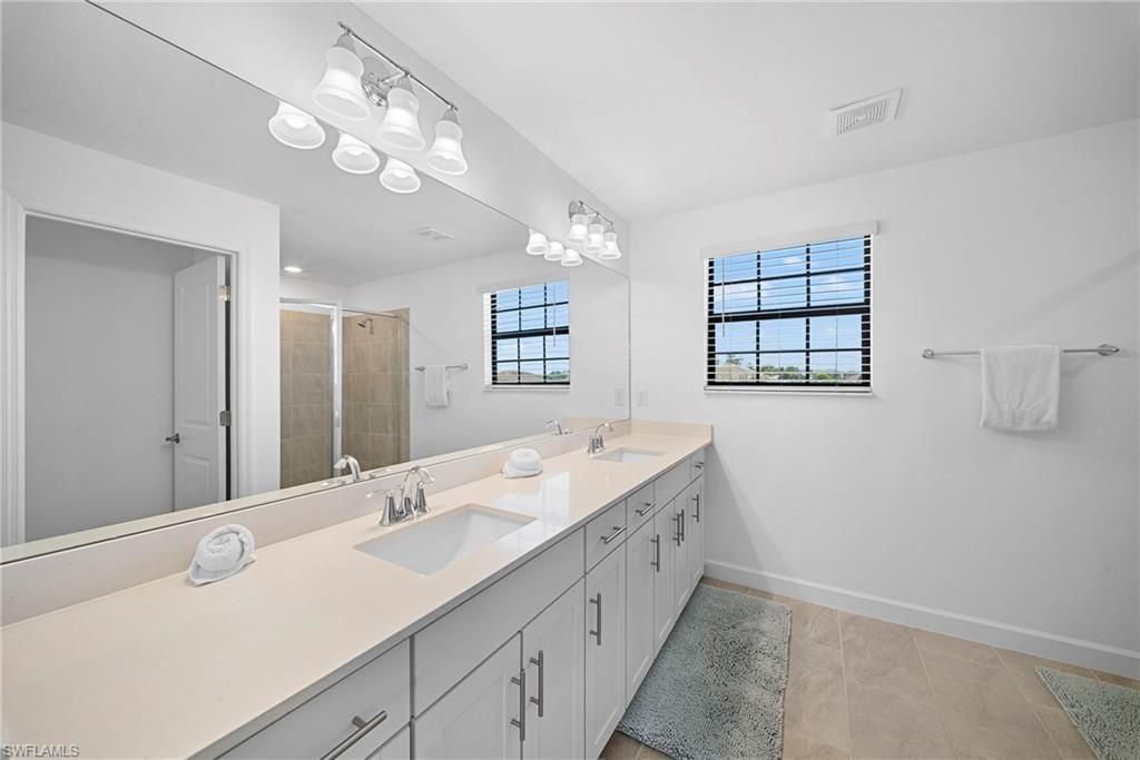 18335 Ridgeline Dr, Estero, FL 33928 Photo