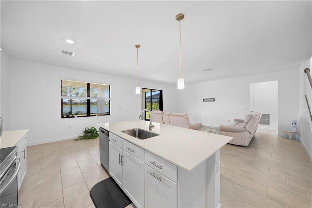 18335 Ridgeline Dr, Estero, FL 33928 Photo