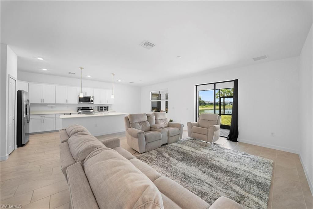 18335 Ridgeline Dr, Estero, FL 33928 Photo