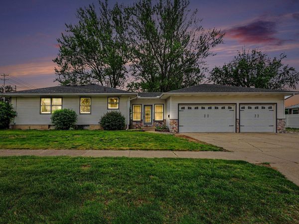 5259 School Avenue, Hudsonville, MI 49426