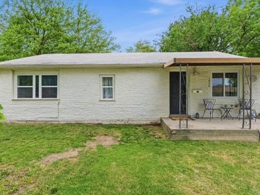 1836 S Bonn, Wichita, KS 67213