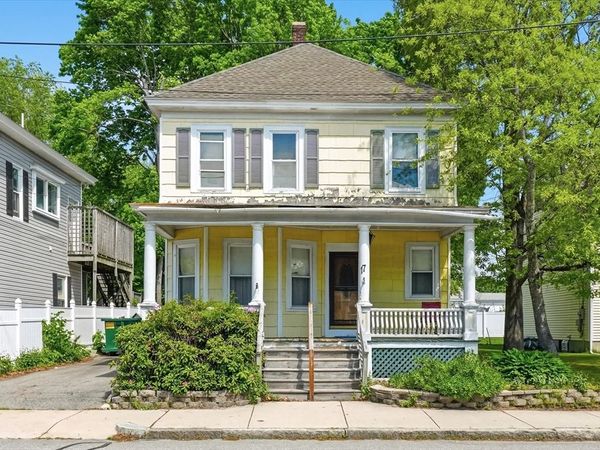 17 Wedge St, Lowell, MA 01851