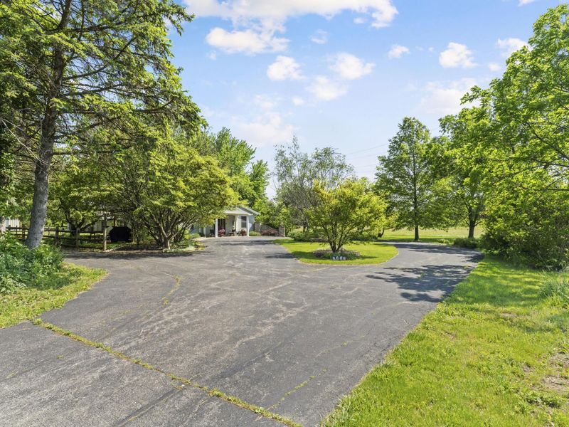 8668 Hyland Croy Road, Plain City, OH 43064 Photo 4