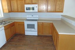 116 Spurrier Way photo 4