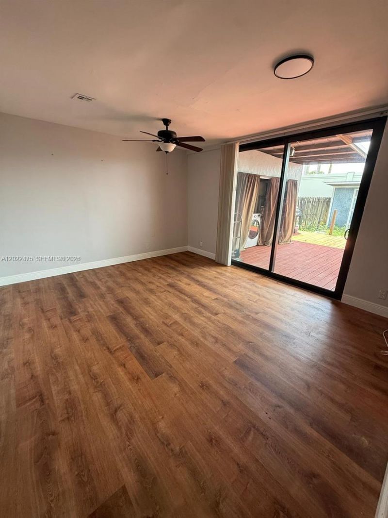 9116 NW 35th Pl , Sunrise, FL 33351 Photo