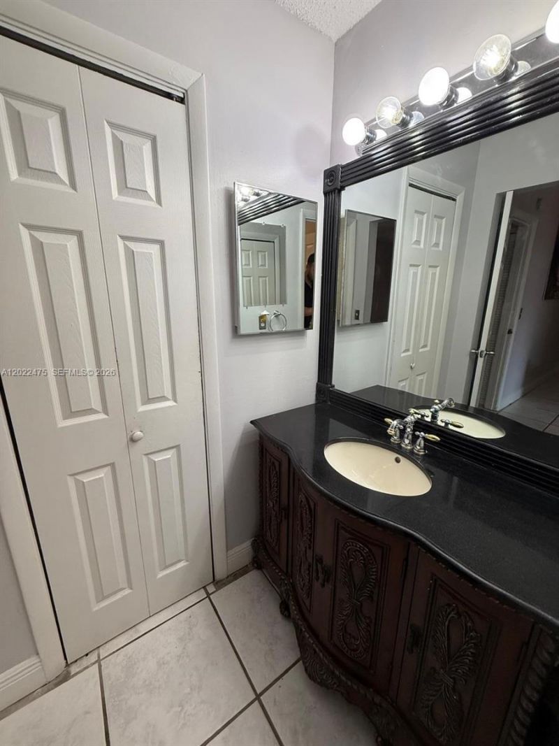 9116 NW 35th Pl , Sunrise, FL 33351 Photo