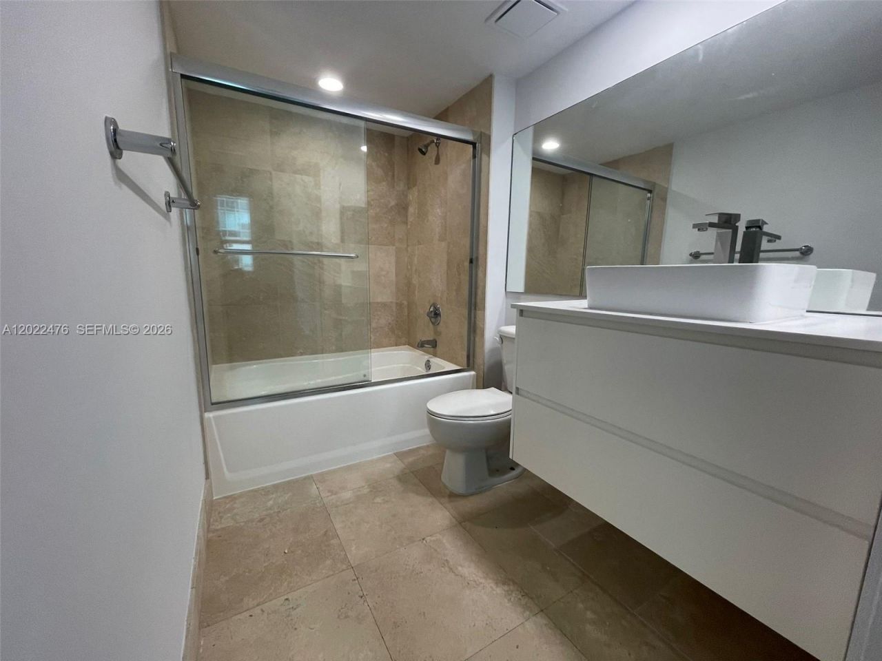 1155 Brickell Bay Dr , Unit 1102, Miami, FL 33131 Photo