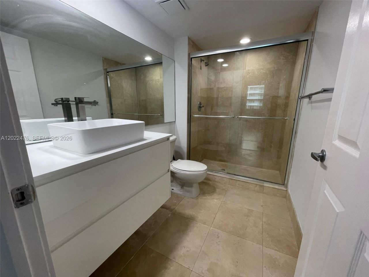1155 Brickell Bay Dr , Unit 1102, Miami, FL 33131 Photo