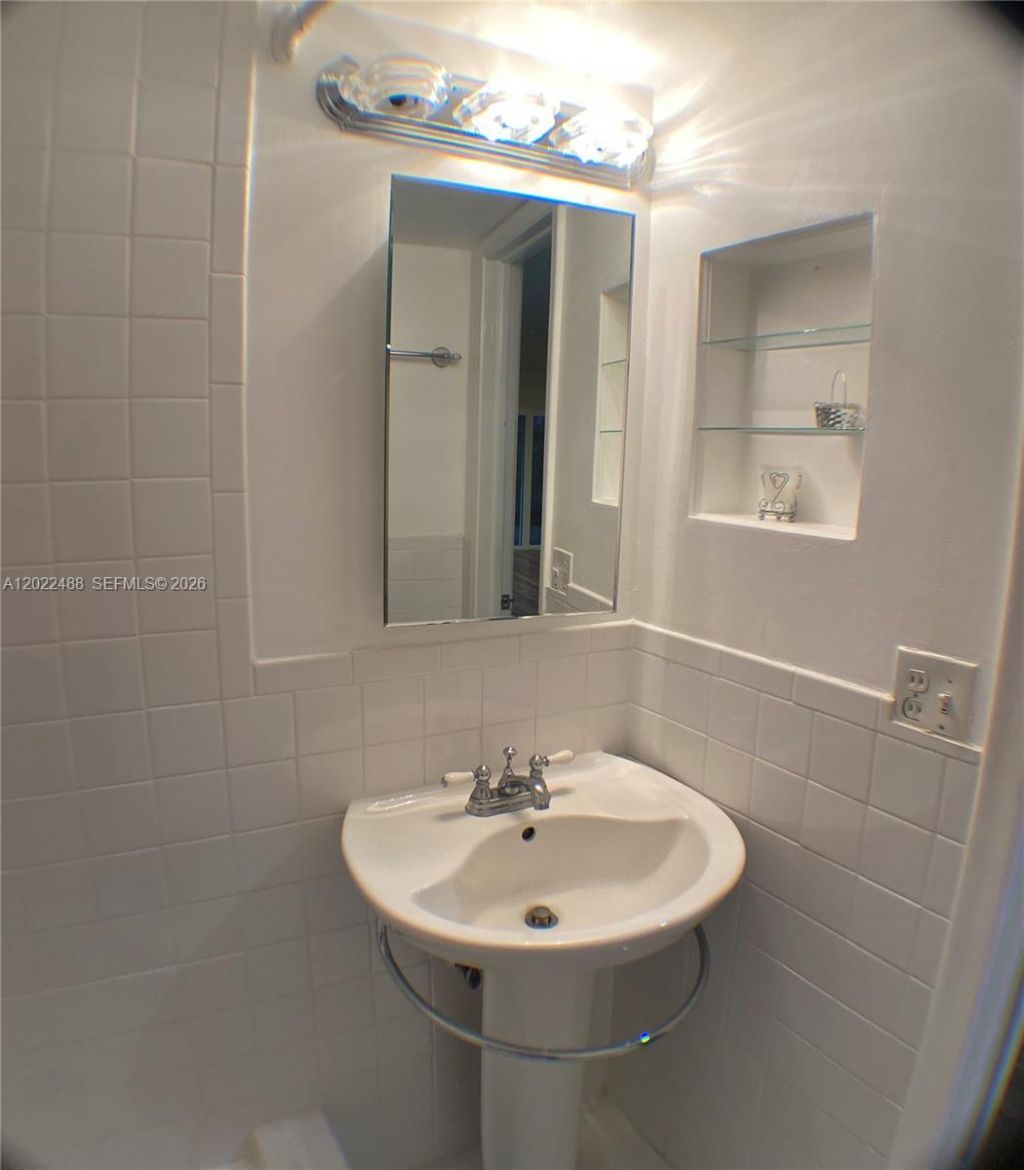 2061 NW 47th Ter , Unit 302, Lauderhill, FL 33313 Photo