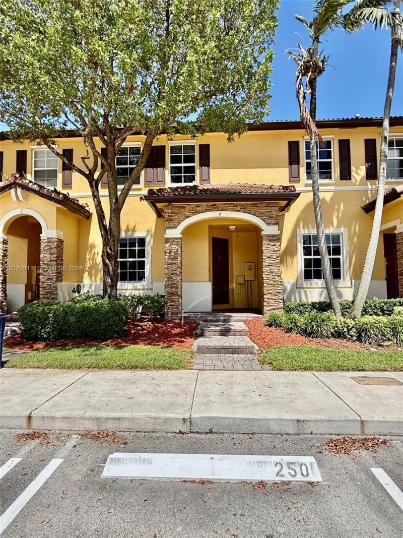 9001 SW 227th St , Unit 6, Cutler Bay, FL 33190 Photo