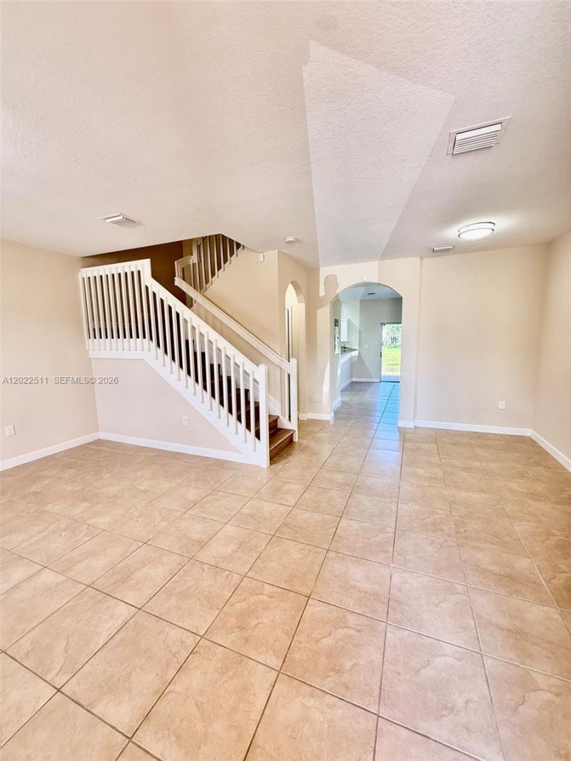 9001 SW 227th St , Unit 6, Cutler Bay, FL 33190 Photo