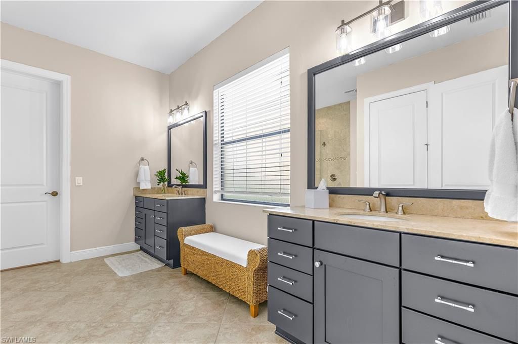 4111 Raffia Dr , Naples, FL 34119 Photo