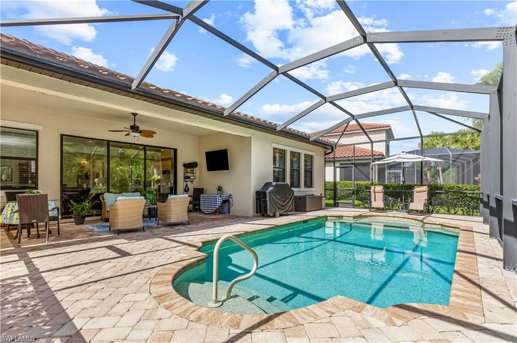 4111 Raffia Dr , Naples, FL 34119 Photo