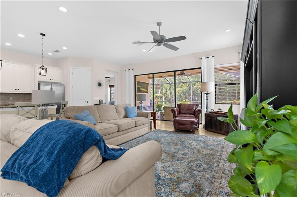 4111 Raffia Dr , Naples, FL 34119 Photo