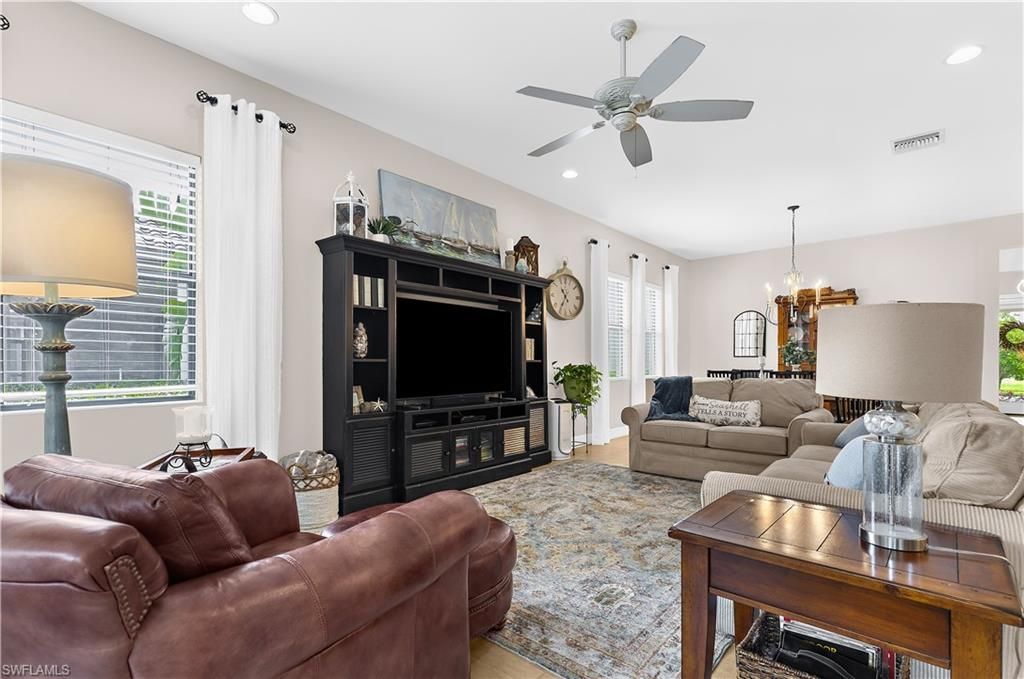4111 Raffia Dr , Naples, FL 34119 Photo