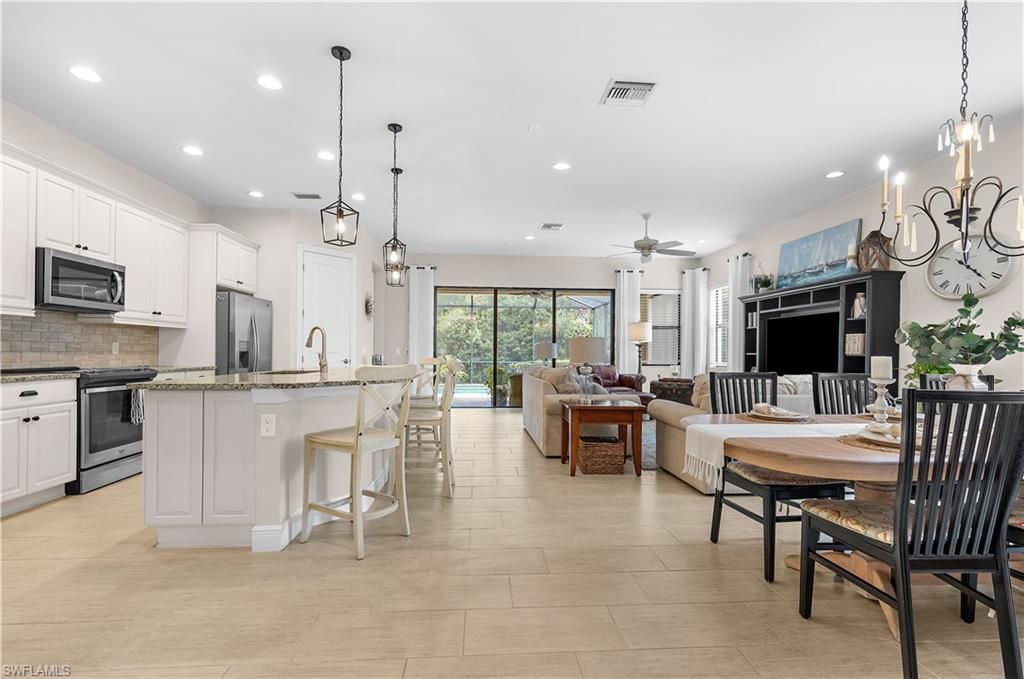 4111 Raffia Dr , Naples, FL 34119 Photo