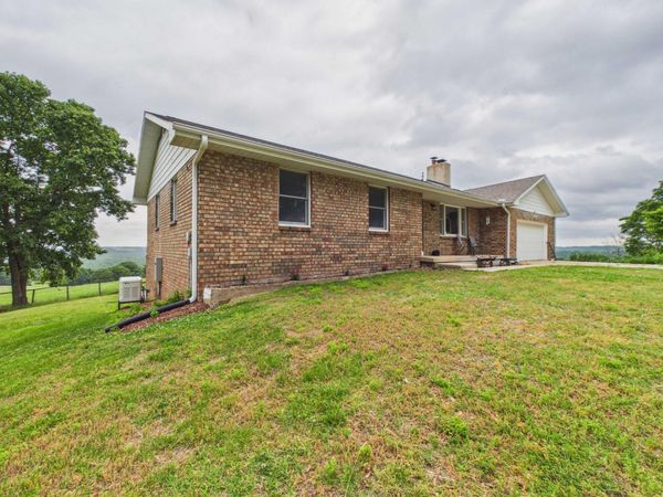 283 Wyandotte Drive, Gainesville, MO 65655