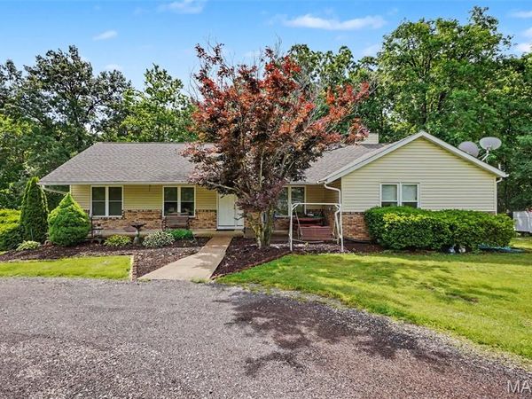 12126 Meade Drive , Wright City, MO 63390