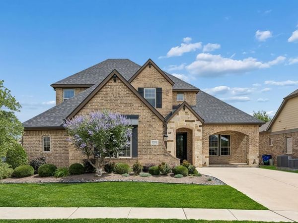3201 Carrington Drive, Mansfield, TX 76063