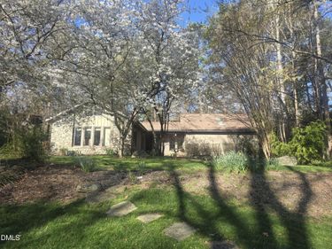 10 Kendall Drive, Chapel Hill, NC 27517