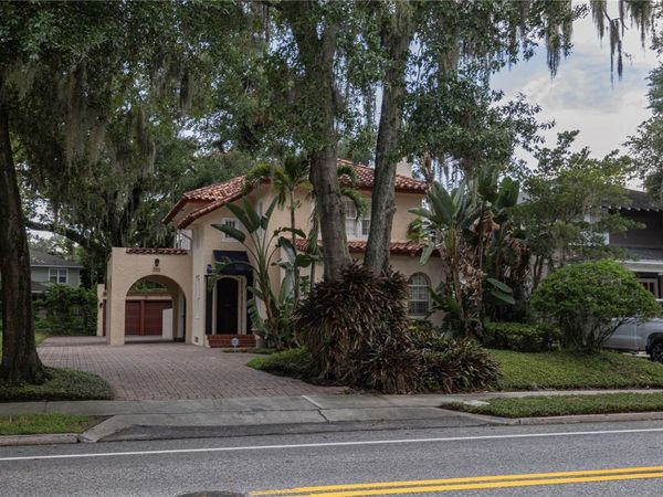 732 EDGEWATER DRIVE , ORLANDO, FL 32804