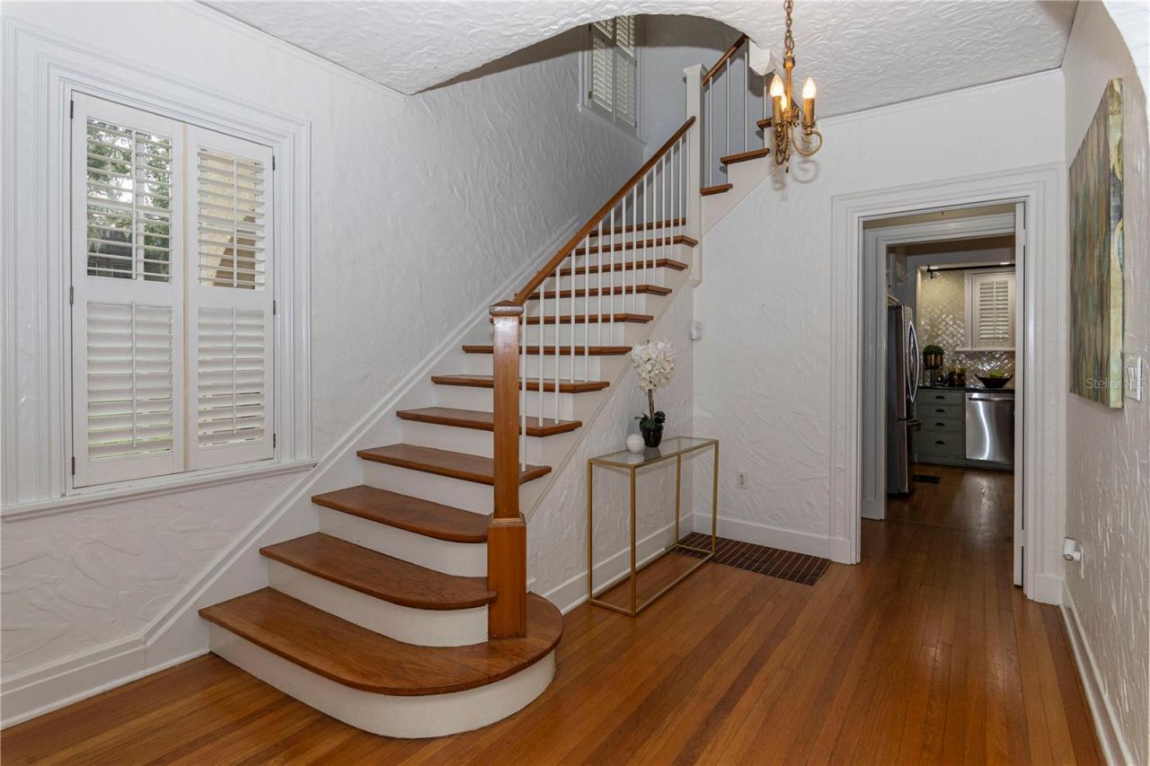 732 Edgewater Drive , Orlando, FL 32804 Photo