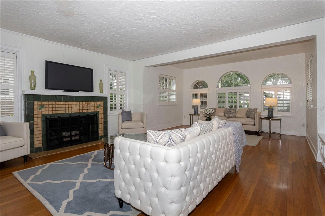 732 Edgewater Drive , Orlando, FL 32804 Photo