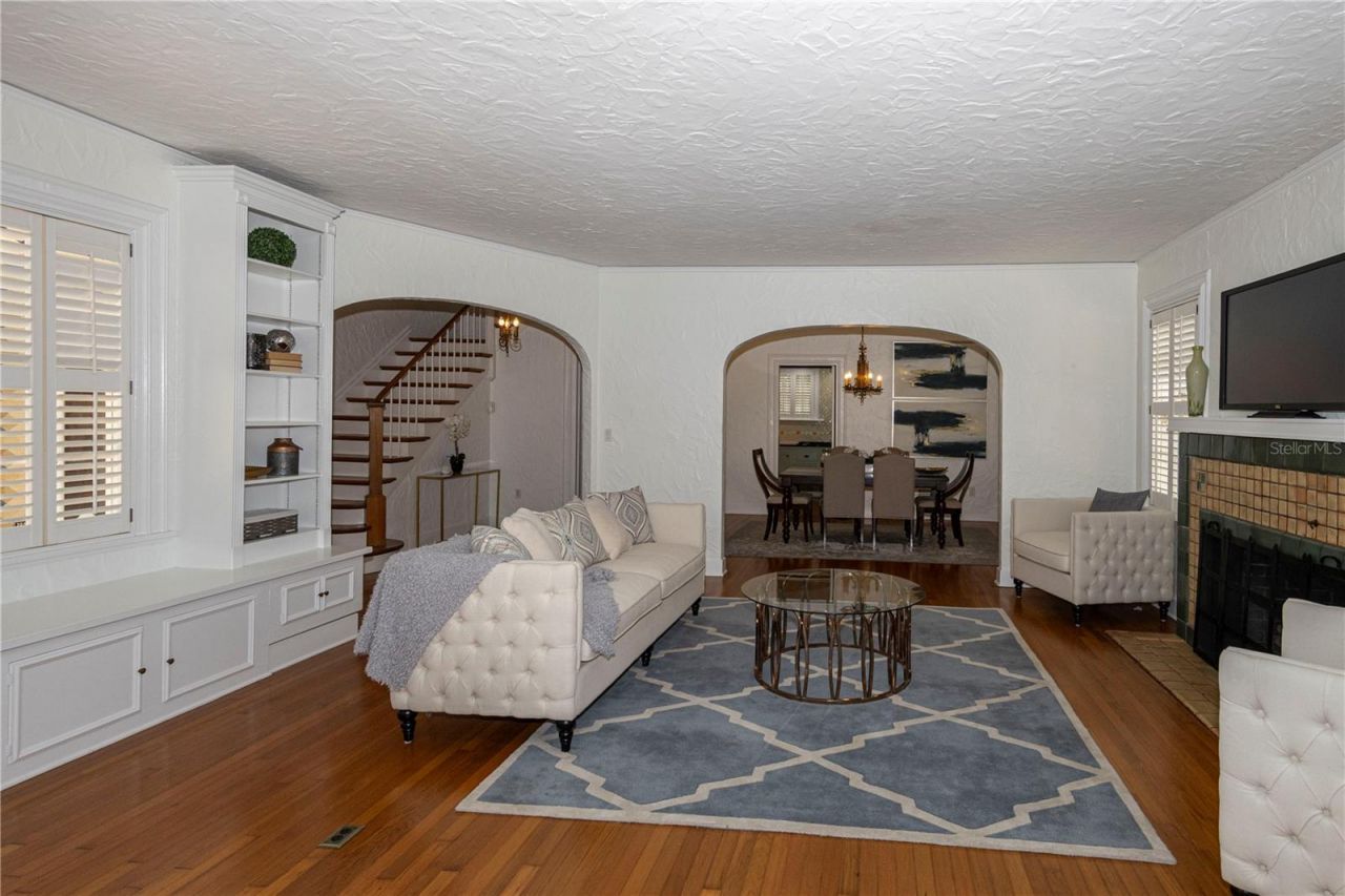 732 Edgewater Drive , Orlando, FL 32804 Photo