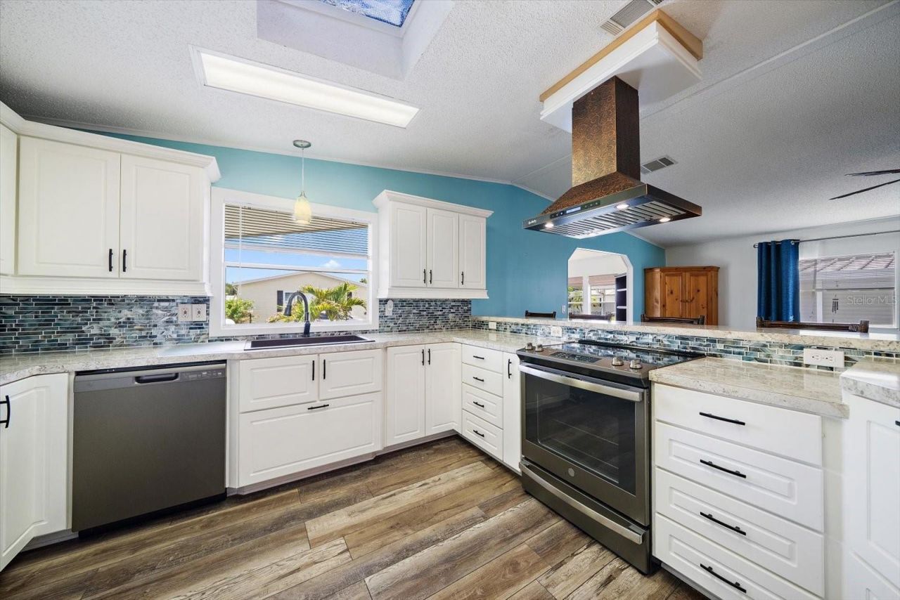 8102 Marie Lane, Ellenton, FL 34222 Photo