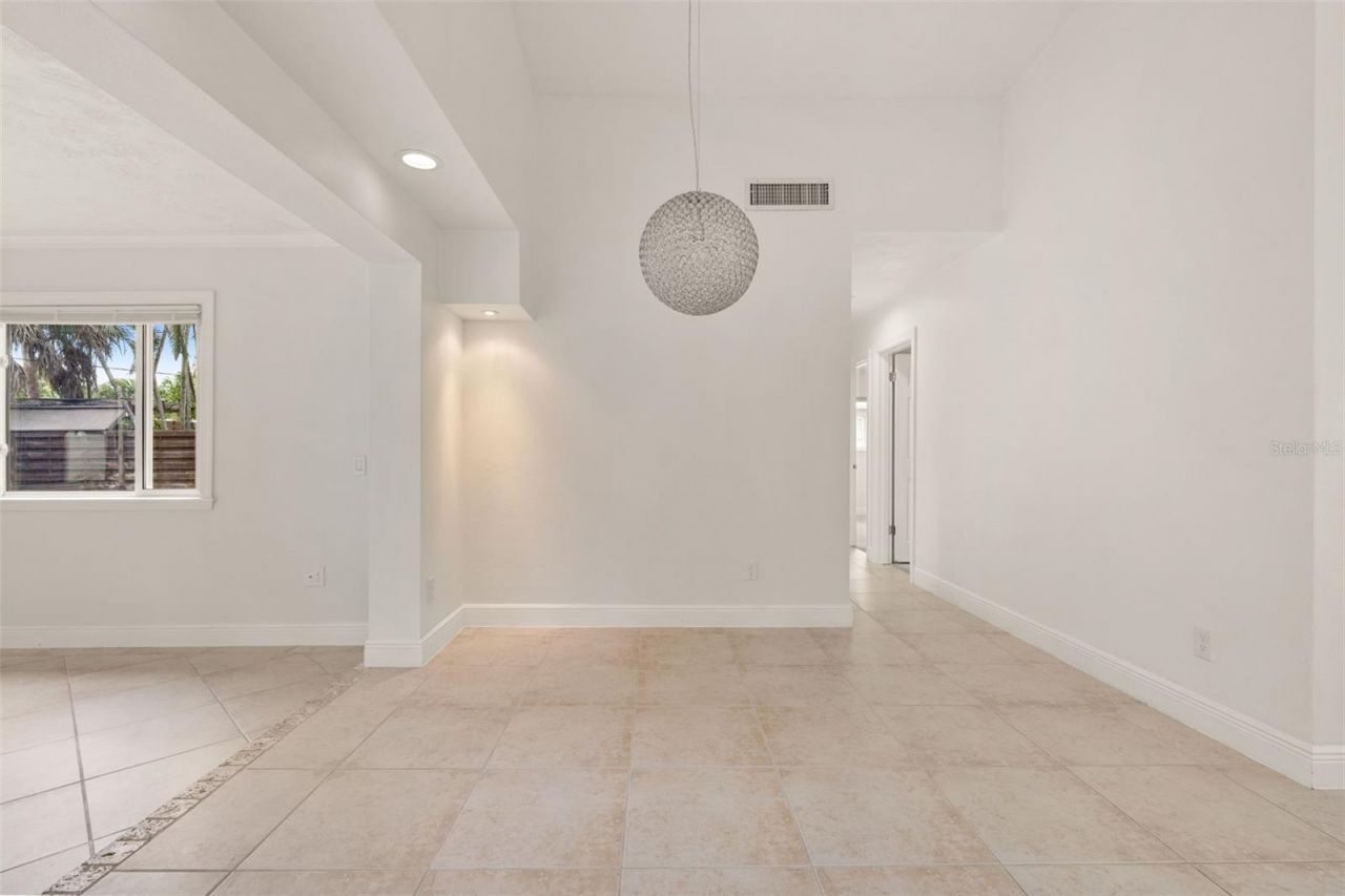 3317 Bougainvillea Street , Sarasota, FL 34239 Photo
