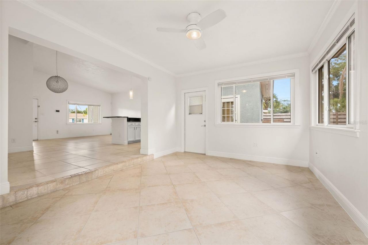 3317 Bougainvillea Street , Sarasota, FL 34239 Photo