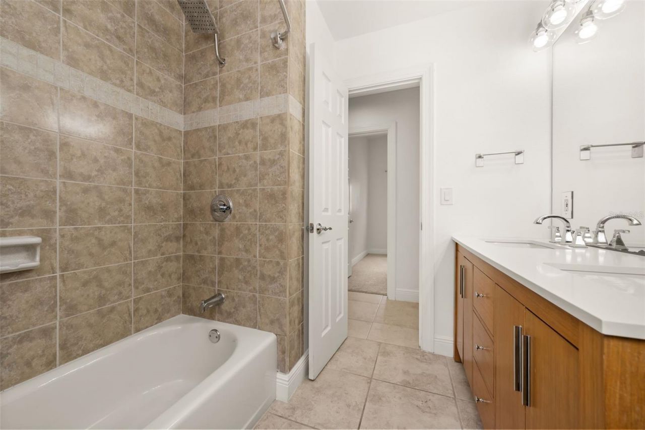 3317 Bougainvillea Street , Sarasota, FL 34239 Photo
