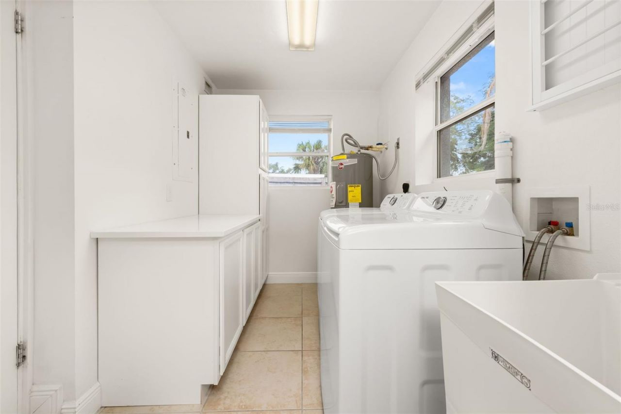 3317 Bougainvillea Street , Sarasota, FL 34239 Photo
