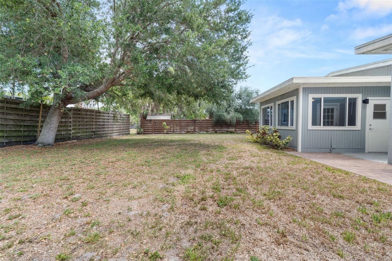 3317 Bougainvillea Street , Sarasota, FL 34239 Photo