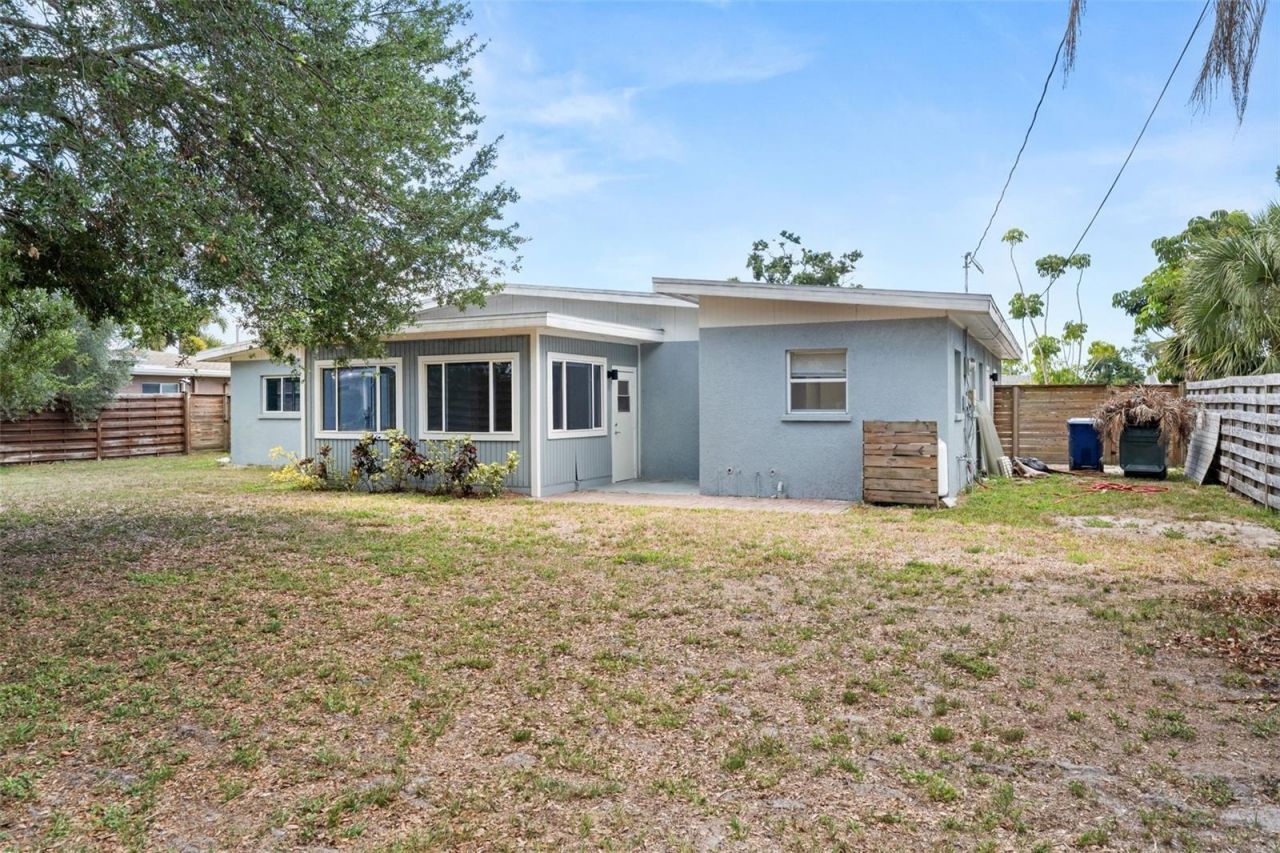 3317 Bougainvillea Street , Sarasota, FL 34239 Photo